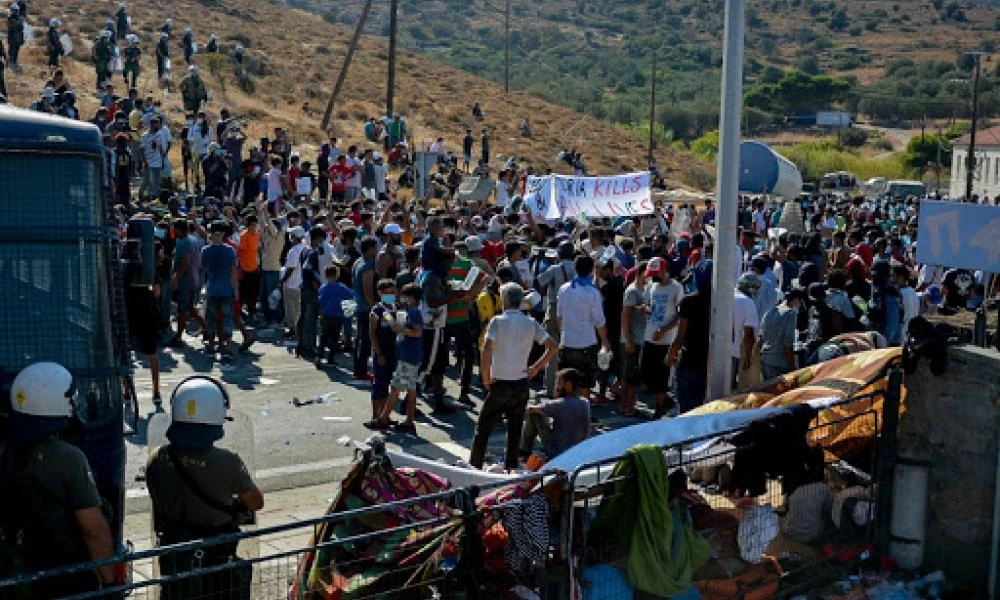 Η κατάληψη της Λέσβου από τον Ερντογάν, με πρόσχημα τους μετανάστες